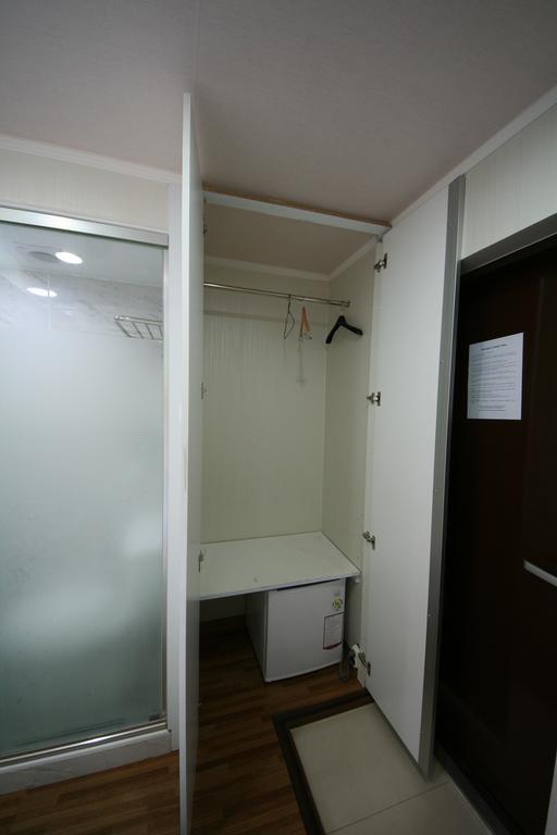 Chloe Hostel Сеул Экстерьер фото